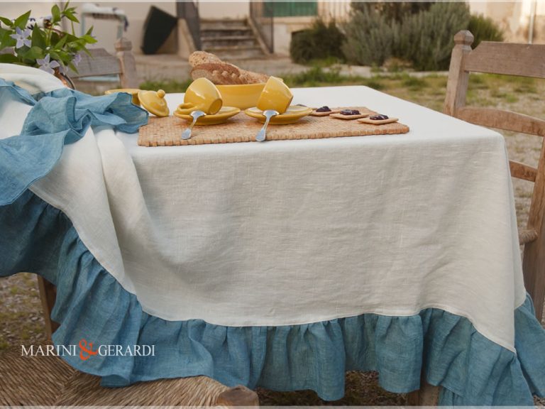Rough Linen Tablecloths White And Turquoise Border Parigi