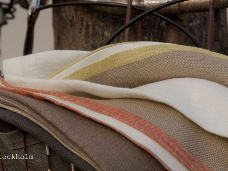 linen-table-runner-placemate-stockholm