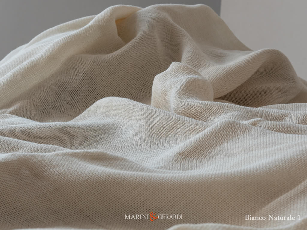 Natural White 01